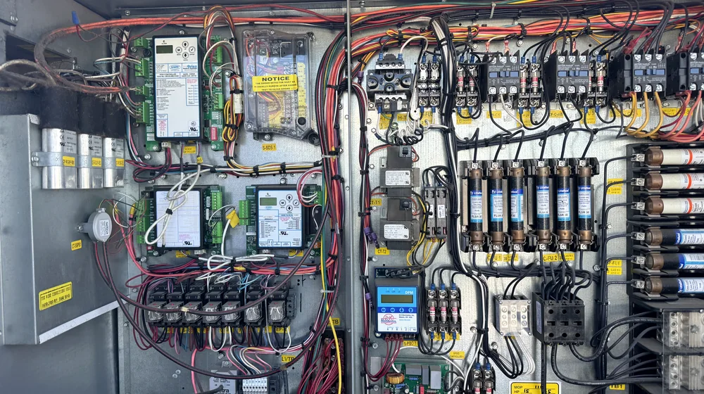 Condenser electrical service wiring